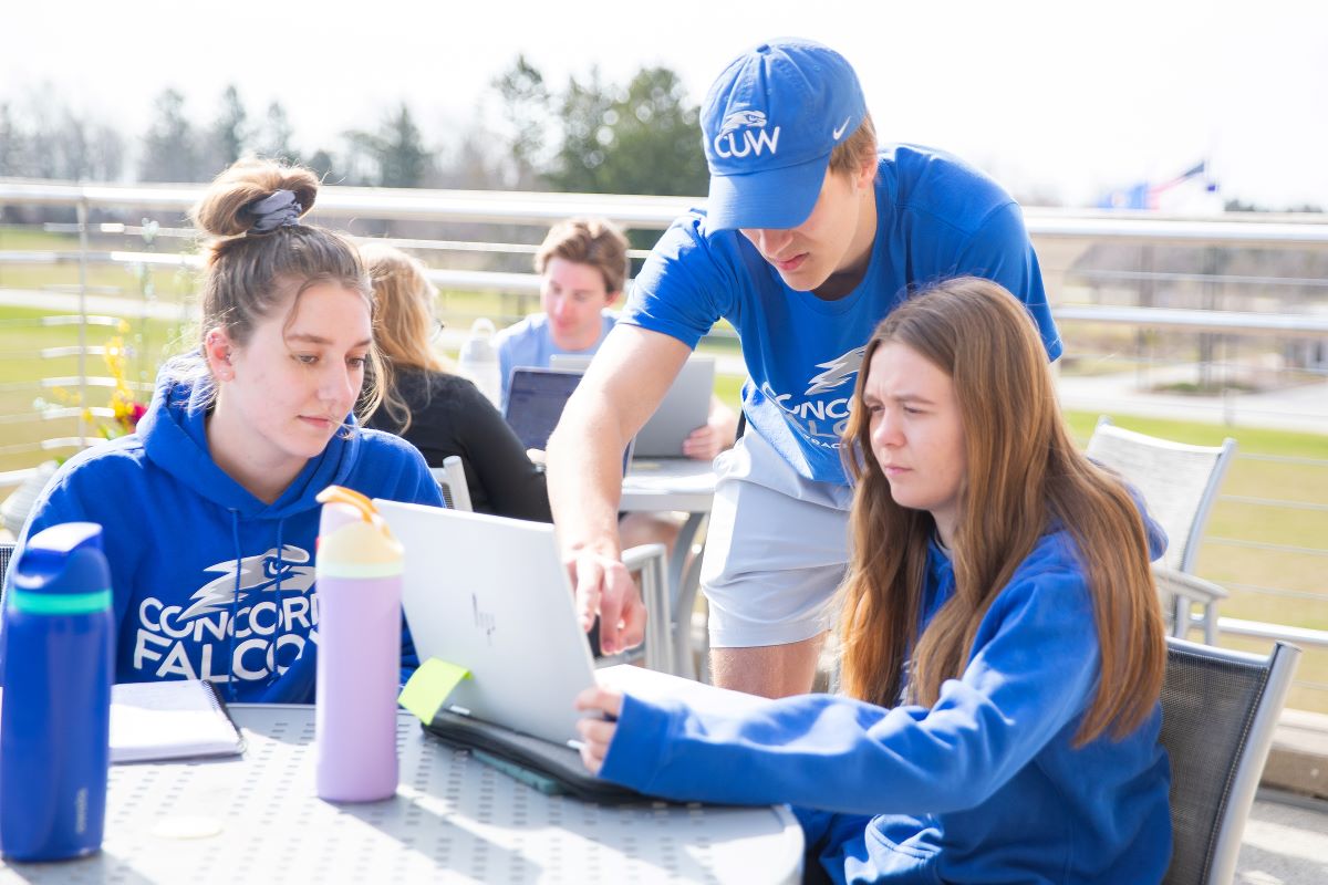 students using computer