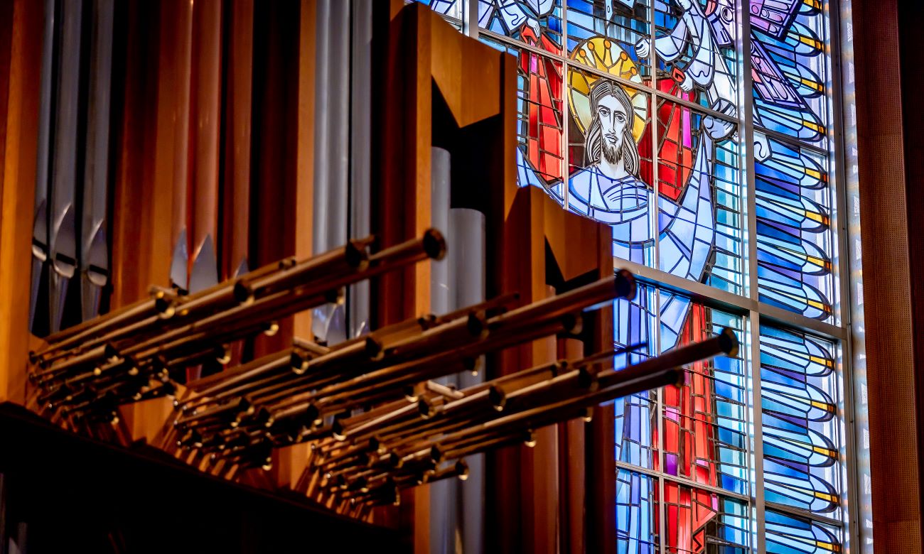 organ in the chapel