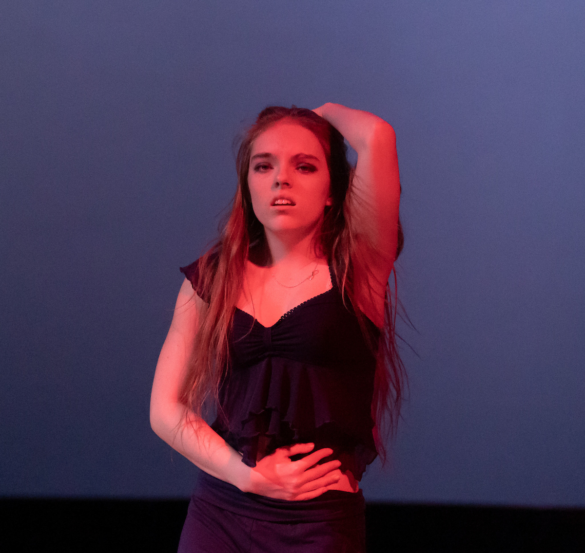 Aimee Zarder performs. 