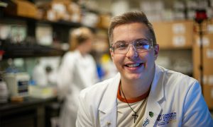 鶹ӳý PharmD alum awarded fellowship, begins PhD pursuit through dual degree route