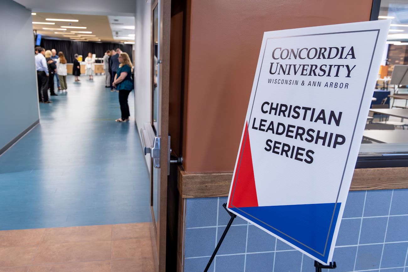 picture of the sign outside cafeteria